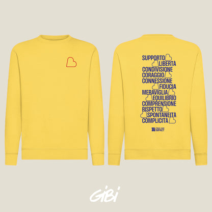 Maglioncino crewneck Gibi Merch con logo iconico dorato, tessuto morbido e confortevole, vista frontale del capo.