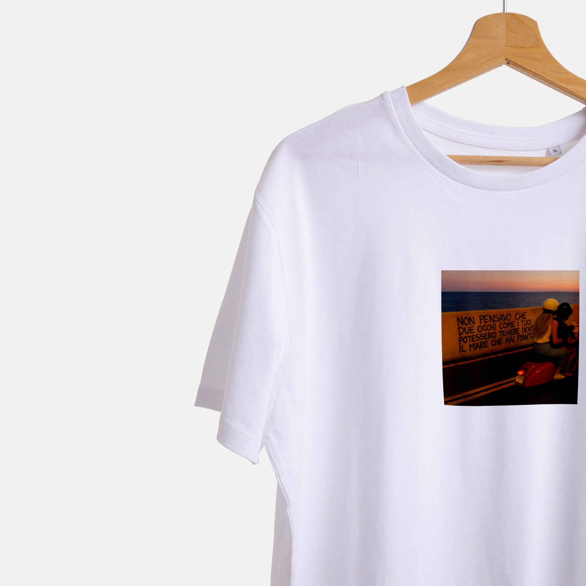 T-shirt LE SALUT DE COLOMB