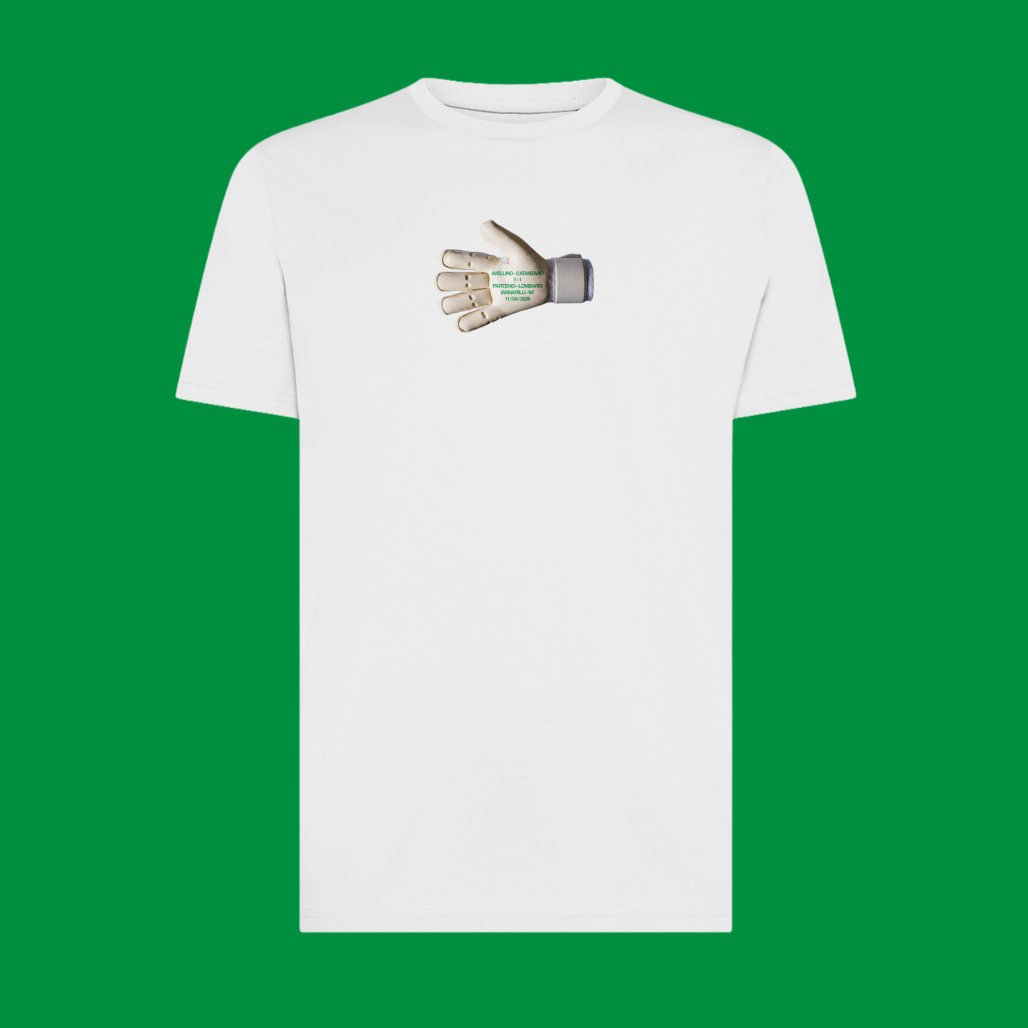 Maglietta Nella Mischia Iannarilli Gibi Merch, vista frontale con stampa colorata e logo del giocatore.