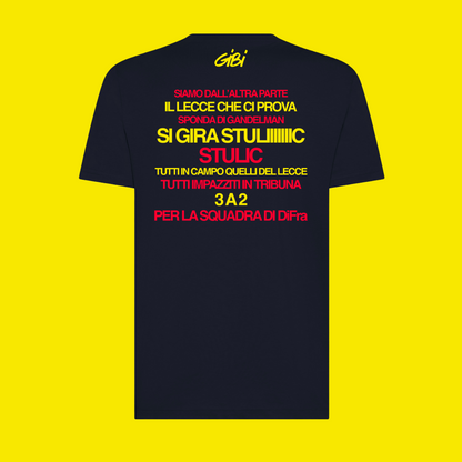 T-shirt Gibi Merch SI GIRA STULIC con stampa digitale retro, tessuto morbido e design originale.