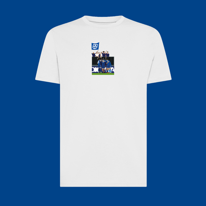 Maglietta Gibi Merch Madonnina dai Riccioli d'Oro con immagine frontale, dettagli vivaci e design ispirato alla fiaba.